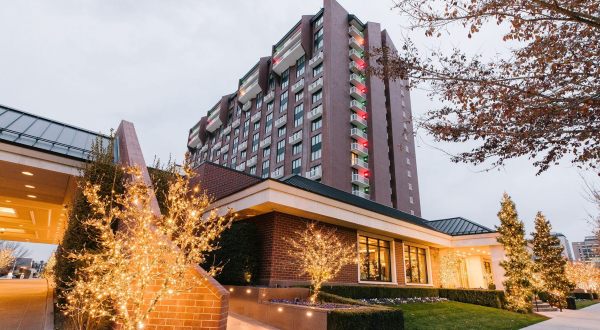 The Little America Hotel In Utah Gets All Decked Out For Christmas Each Year