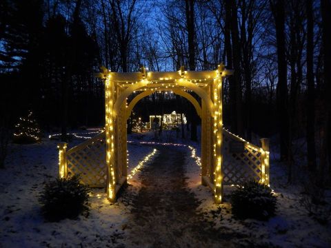 Beech Creek Botanical Garden's Twinkling Holiday Lights And Bonfires Are So Worth A Trip From Cleveland