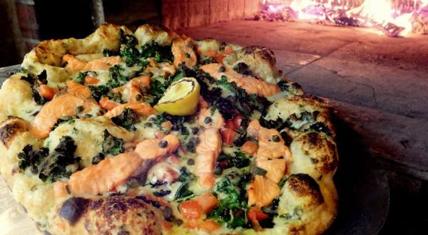 Clear Your Weekend Evenings For The Delicious Pizza At Flying Squirrel Bakery Cafe