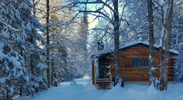 The Fairytale Log Cabin Hideway In New Hampshire, Rustic Log Cabins, Is A Dreamy Place To Spend The Night