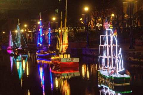 The Dazzling Boat Display In Frederick, Maryland Is A Winter Tradition You'll Want To See In Person
