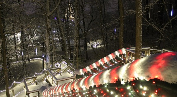 15 Miles Of Dazzling Christmas Lights Transforms Ohio’s Carillon Historical Park During The Holidays