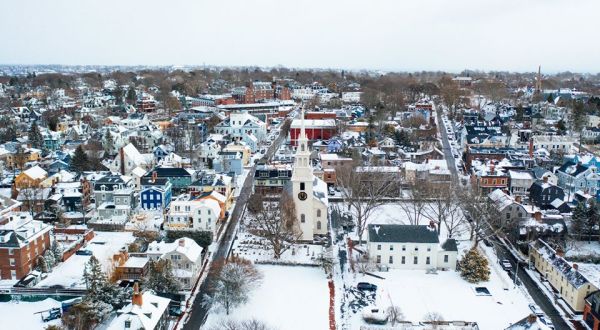 4 Enchanting Rhode Island Towns That Feel Like You’ve Fallen Into A Snow Globe