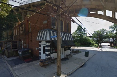 A Tiny Diner Under A Bridge, Don’s Diner Is A Worthy Hidden Gem In Pittsburgh