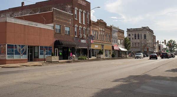 Salem Is A Small Town With Only 7,000 Residents But Some Of The Best Food In Illinois