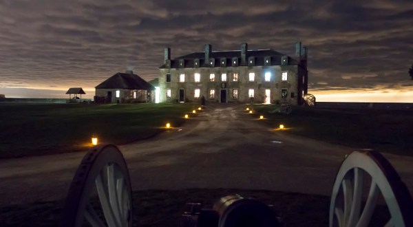 Visit Old Fort Niagara All Decked Out For The Holidays At The Castle By Candlelight Festival In New York