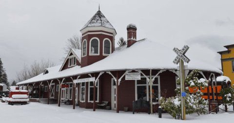 The Tiny Town Of Snoqualmie, Washington Is The Grandest Winter Wonderland You’ll Ever Visit