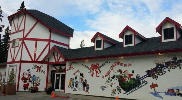 Visit North Pole, The One Christmas Town In Alaska That’s Simply A Must Visit This Season