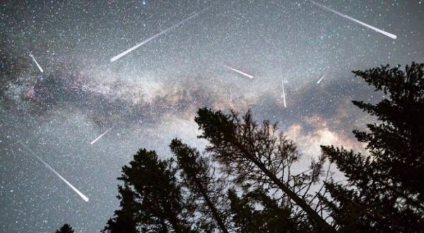 One Of The Biggest Meteor Showers Of The Year Will Be Visible In Oregon In December