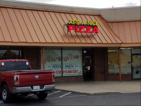 There's A Reason Why Locals Love Ats-A-Nice Pizza, An Underrated Hole-In-The-Wall Pizzeria In Illinois