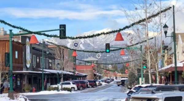 The Twinkliest Town In Montana Will Make Your Holiday Season Merry And Bright