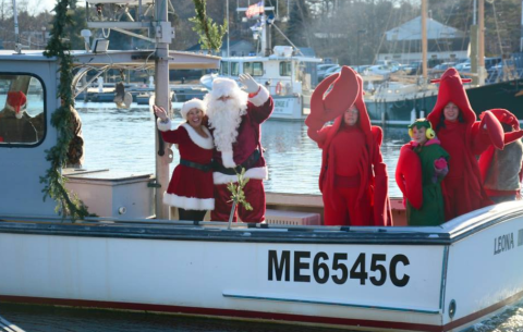 Santa Arrives By Boat To Kick Off The Most Beautiful Christmas Celebration In Maine
