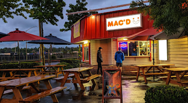 MAC’D Is A Mouthwatering Oregon Restaurant With Hundreds Of Different Kinds Of Mac ‘N Cheese