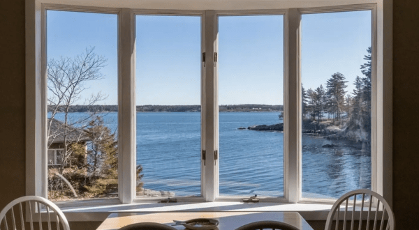 East Ledge Cottage In Maine Offers Quintessential Craggy Coast Views Right From The Living Room