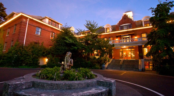 Ditch the TV And Internet To Get Away From It All At McMenamins Edgefield Historic Hotel In Oregon