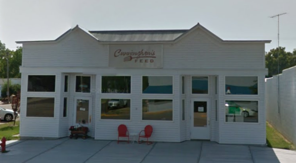 Strap On Your Feed Bag For A Delicious Meal At Cunningham’s Feed In Small-Town Nebraska