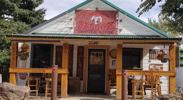 The Ghost Town Of Midas, Nevada Is Home To A Single Old Saloon That Is Well Worth A Visit