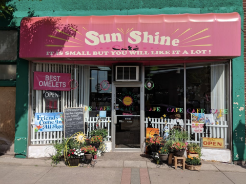 Chow Down On A Hearty Breakfast At The Tiny But Tasty Sunshine Cafe In Minnesota