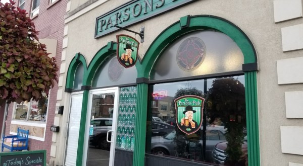 Devour Positively Delicious Home-Cooked Irish Food At The Parson’s Pub In North Carolina