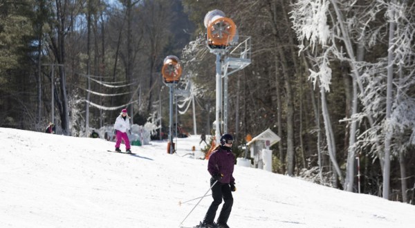 The Smallest Ski Slope In North Carolina Can Be Found At Ski Sapphire Valley And It’s Great For Beginners
