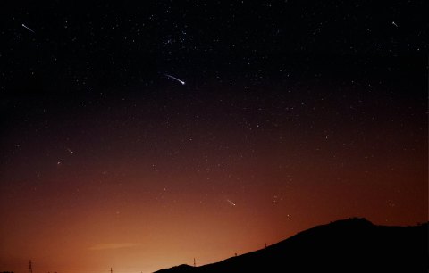 One Of The Biggest Meteor Showers Of The Year Will Be Visible In Kansas In December
