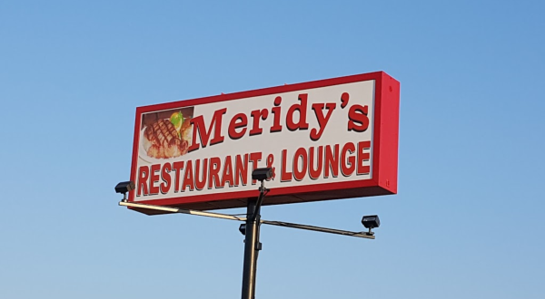 Every Kansas Carnivore’s Dream Should Include Steak At Meridy’s Restaurant & Lounge