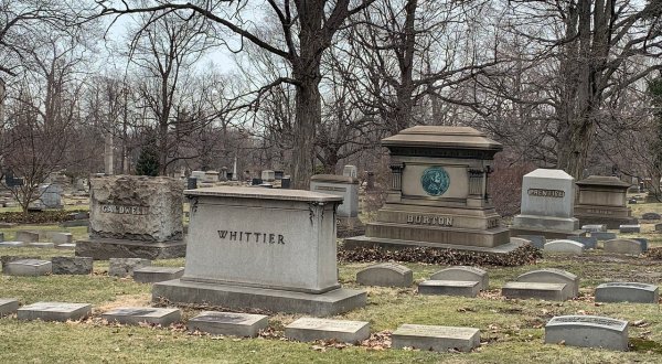 Lake View Cemetery Is One Of Ohio’s Spookiest Cemeteries