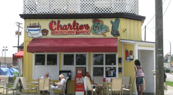 Charlie’s Is A Wonderfully Whimsical Cafe In Virginia With Some Of The Best Breakfast In Town
