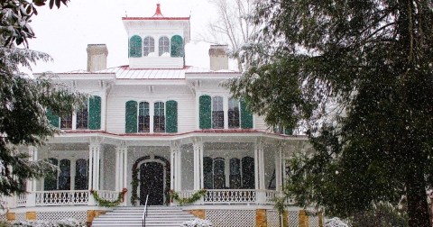 Walk Through A Victorian Christmas Masterpiece At Hardman Farm, The Most Unusual House In Georgia