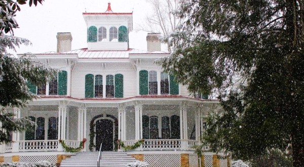 Walk Through A Victorian Christmas Masterpiece At Hardman Farm, The Most Unusual House In Georgia