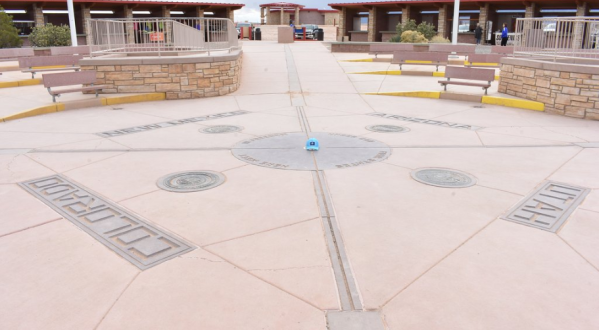 You Can Stand In Four Different States At Once In The Town Of Teec Nos Pos, Arizona