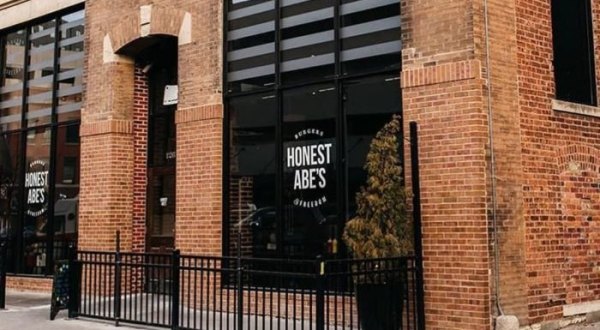 Honest Abe’s In Nebraska Has Over 8 Different Burgers To Choose From