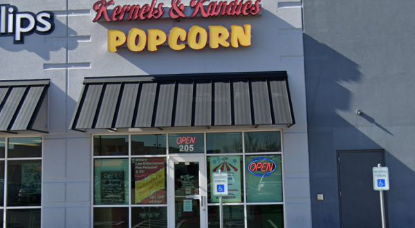Enjoy 45 Flavors Of Gourmet Popcorn At Kernels & Kandies In Oklahoma