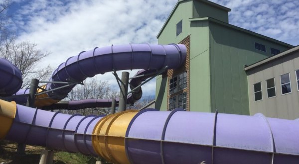 Splash Through 60,000 Square Feet Of Indoor Fun At Gold Rush Waterpark In Michigan