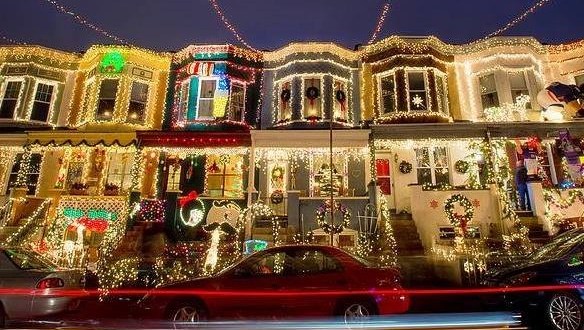 34th Street Just Might Have The Wackiest Neighborhood Christmas Light Display In All Of Maryland