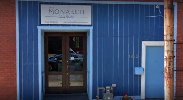 Enjoy A Unique Glassblowing Experience At Monarch Glass Studio In Missouri