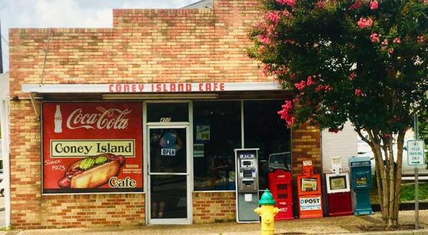 Open Since 1923, Coney Island Café Has Been Serving Hot Dogs In Mississippi Longer Than Any Other Restaurant