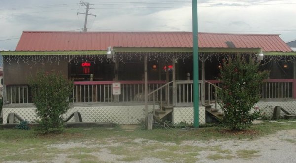 Enjoy Authentic Thai Cuisine At Faraway Places, An Unassuming, Quirky Eatery In Mississippi