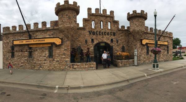 There’s A Castle In South Dakota That’s Also A Museum And It’s A History Buff’s Happy Place