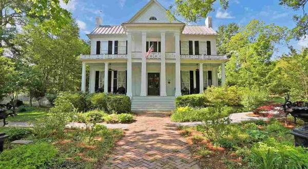 The Priestley House, A Historic Mississippi Mansion, Is One Of The Nation’s Spookiest Haunted Houses For Sale