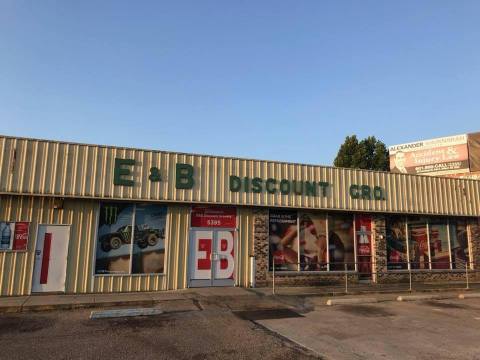 Visit Mississippi's Awesome Scratch And Dent Store, E&B Discount Grocery, For Hundreds Of Bargain Items