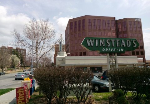 Have A True Missouri Breakfast, Lunch, And Dinner At The Historic Winstead’s
