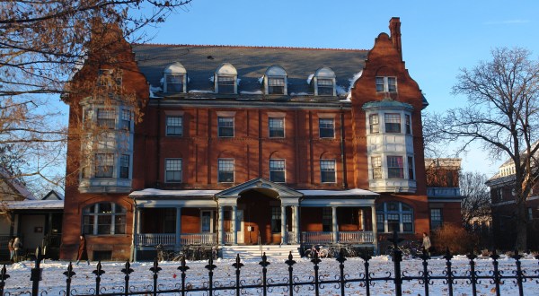 7 Historic And Charming Massachusetts Small Towns That Are Worth Visiting In The Winter