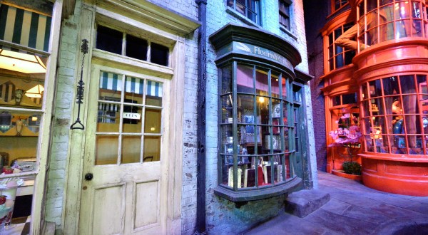 Hold Onto Your Wizarding Hats, A 20,000-Square-Foot Harry Potter Store Is Coming To New York