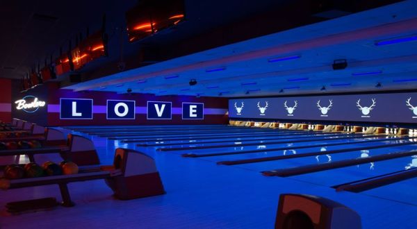 From Blacklight Bowling to Billiards, Bowlero In Washington Has It All