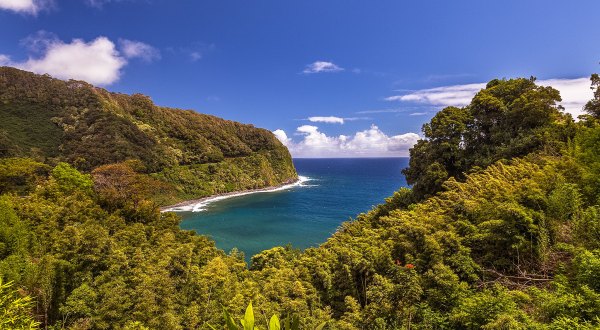 12 Unforgettable Hawaii Day Trips, One For Each Month Of The Year