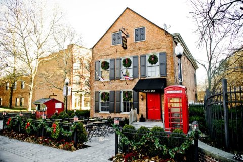 Have A Drink In An Unchanged Historic House From The 1700s At The Olde English Pub In New York