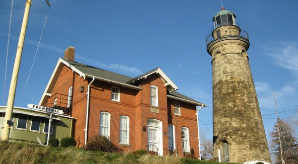 The Ghost Of The Fairport Harbor Lighthouse Is Arguably The Cutest Ghost Story Anywhere Near Cleveland