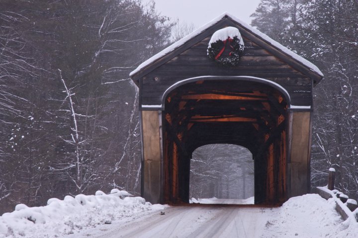 https://www.onlyinyourstate.com/new-hampshire/9-covered-bridges-road-trip-nh/