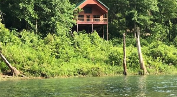River Of Life Treehouses Near White River In Missouri Let You Glamp In Style